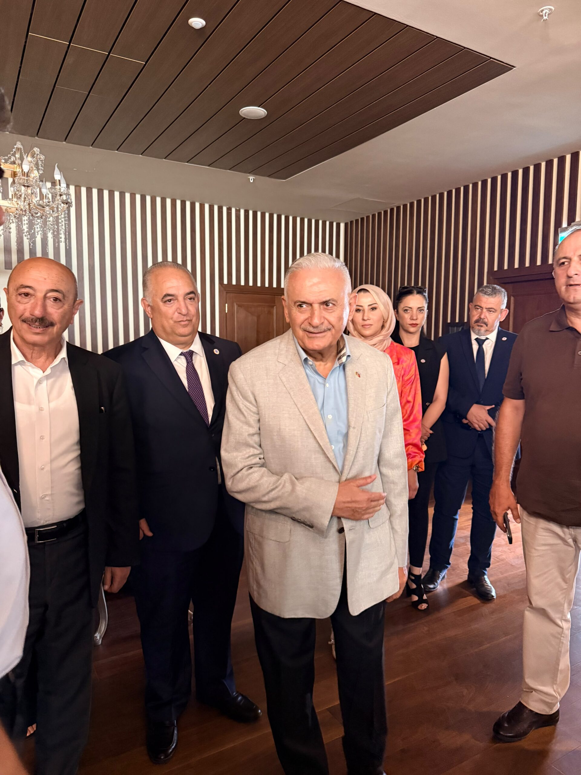 E. Başbakan Binali Yıldırım’ı TİMBİR heyeti karşıladı