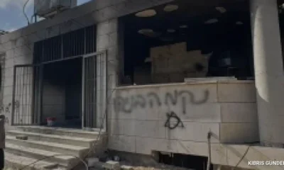 Hamas Batı Şeria’da İki Caminin Yakılmasını Faşist Saldırı Olarak Niteledi