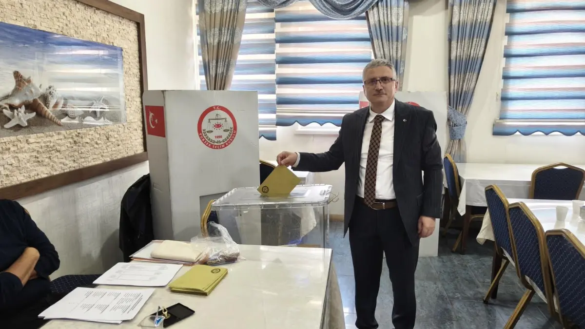 Sağlık-Sen Kırıkkale'de Recep Akdoğan güven tazeledi