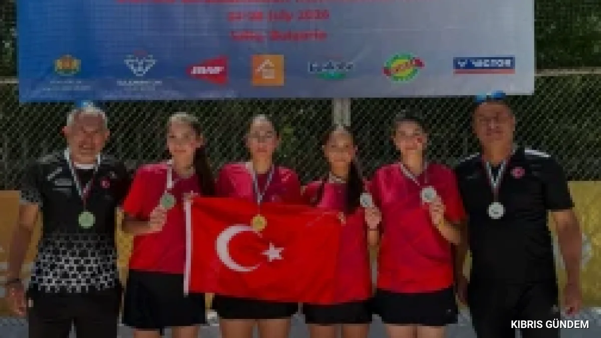 Türkiye AirBadminton Takımları Sofya'da İki Altın Madalya Kazandı