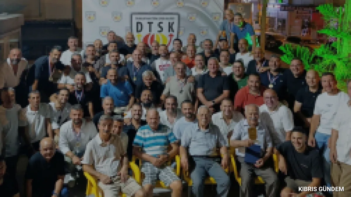 Dumlupınar Türk Spor Kulübü emektarlarını vefa gecesinde buluşturdu