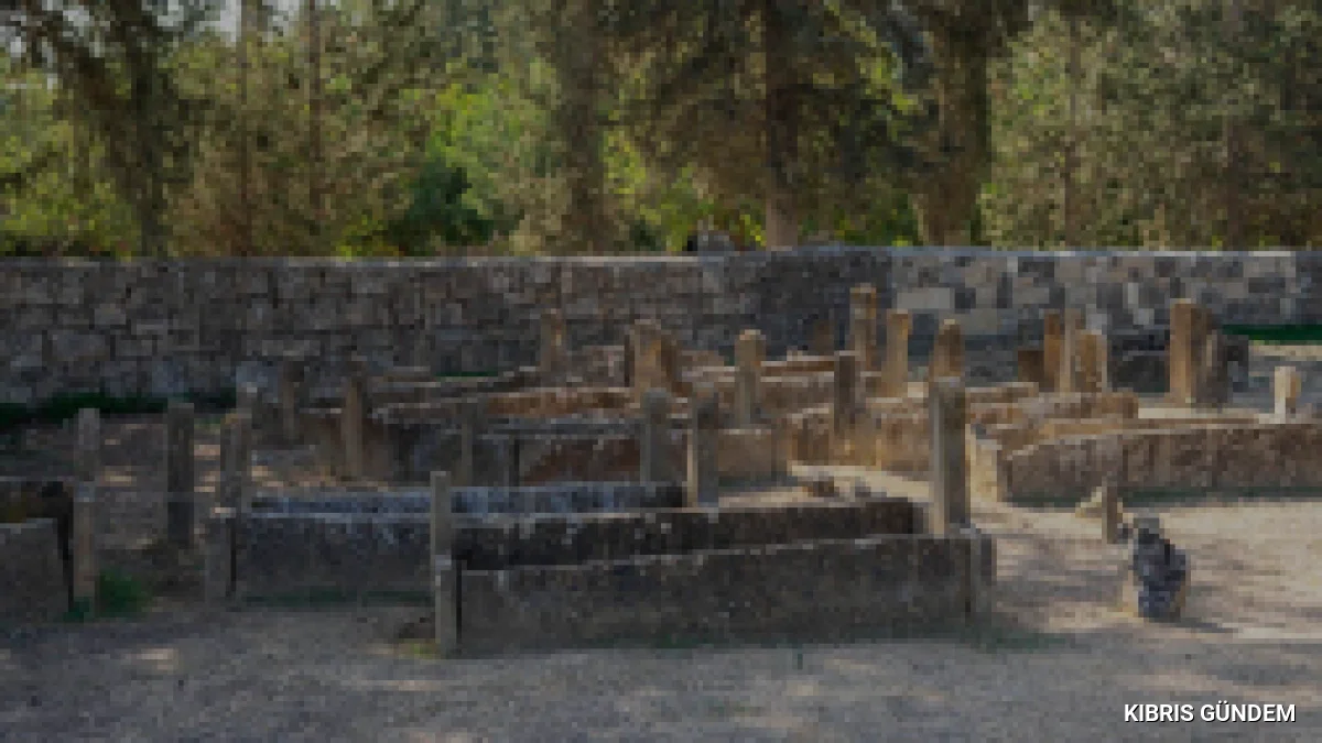 Güney Kıbrıs'taki Türk Mezarlıkları ve Şehitlikler Yenileniyor