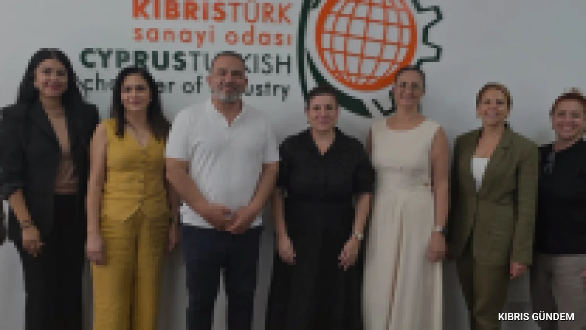 İş Kadınları Derneği ve Sanayi Odası ödül töreni için bir araya geldi