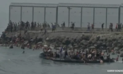 İspanya Ceuta sınırında göçmen krizi 800 kişi sınırı zorladı