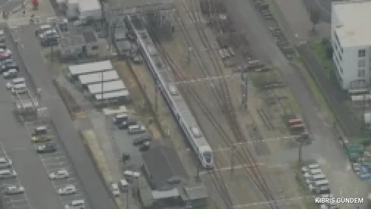 Japonya Shin Kanuma İstasyonunda Tren Kazası 4 İşçi Hayatını Kaybetti