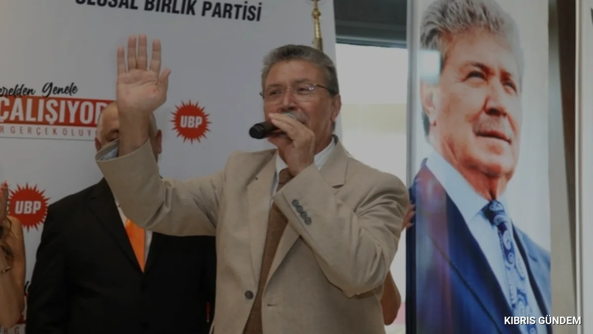 Ünal Üstel Bazı Belediye Başkanlarını Hizmet Sahiplenmekle Suçladı