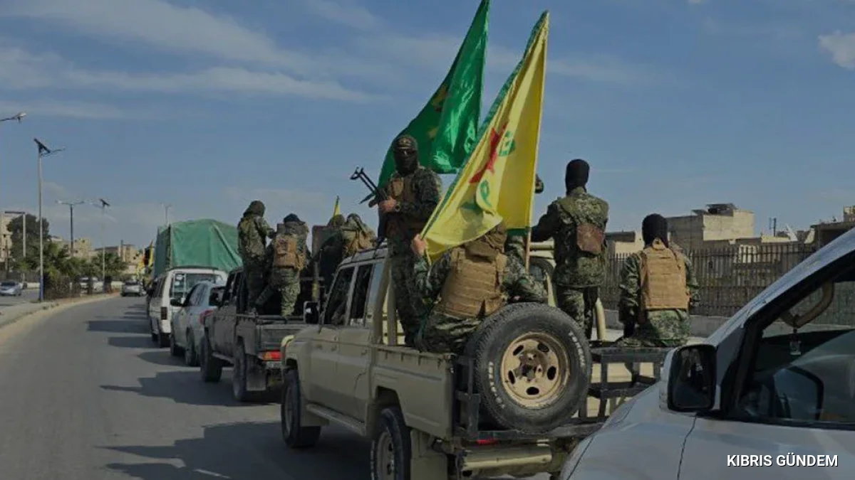 YPG tüm askeri ve sivil yapılarını feshettiğini duyurdu