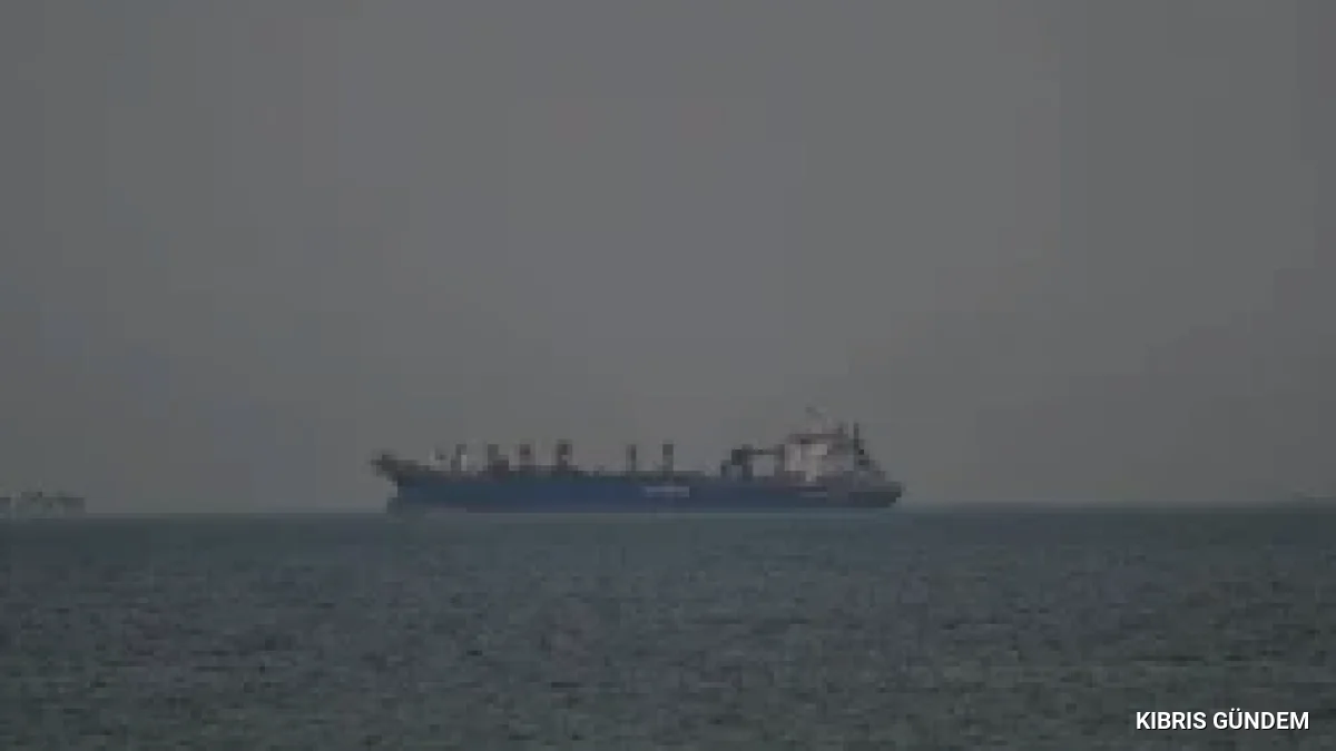 İran Basra Körfezi üzerinden petrol sevkiyatını durdurabilir