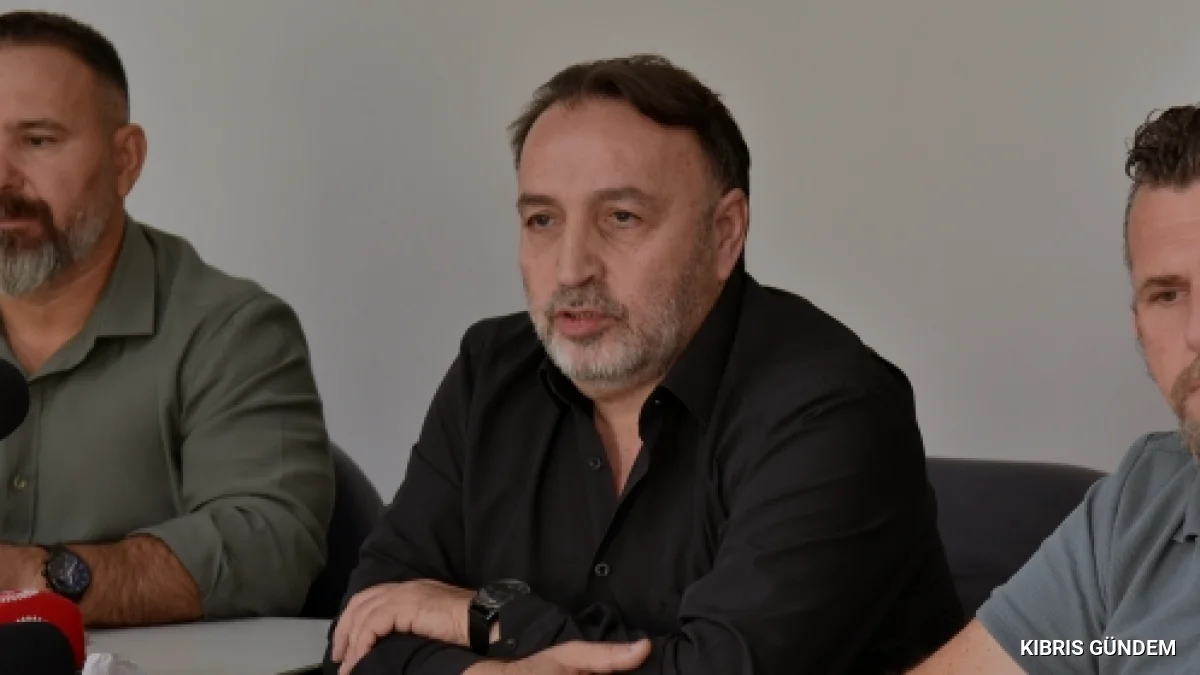 Kamu-Sen Başkanı Metin Atan Başbakan ve Bakan Arıklıyı İstifaya Çağırdı