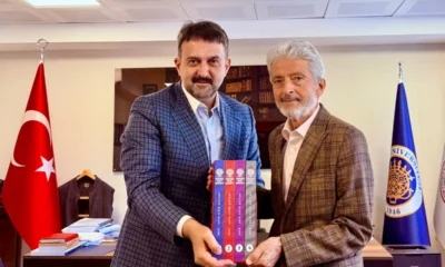 AKK Başkanı Halil İbrahim Yılmaz Prof. Dr. Mustafa Tuna'yı ziyaret etti