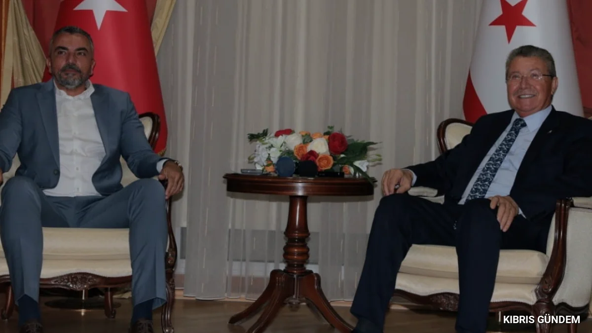Başbakan Üstel Hür İş Federasyonu heyetiyle bir araya geldi