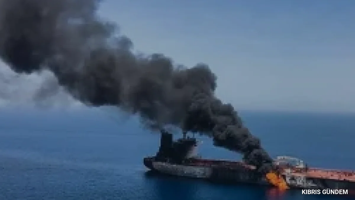 Husiler Suudi Arabistan Petrol Tankerine Saldırı Düzenledi