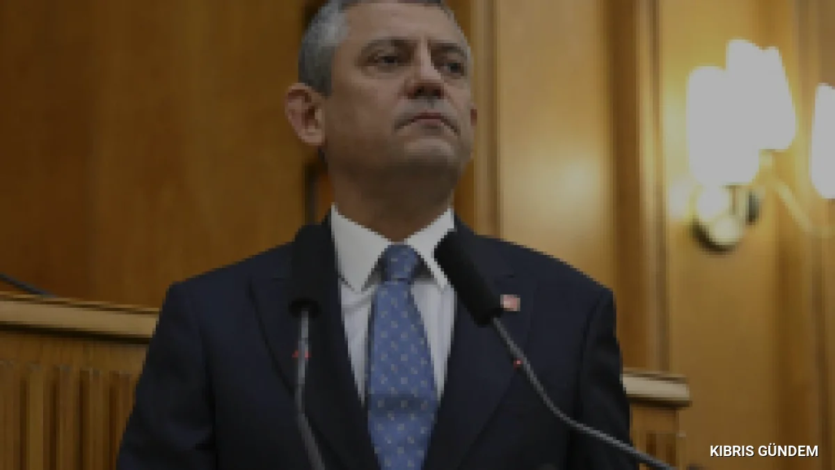 Özgür Özel ve 91 Milletvekili CHP'den İstifa Etti