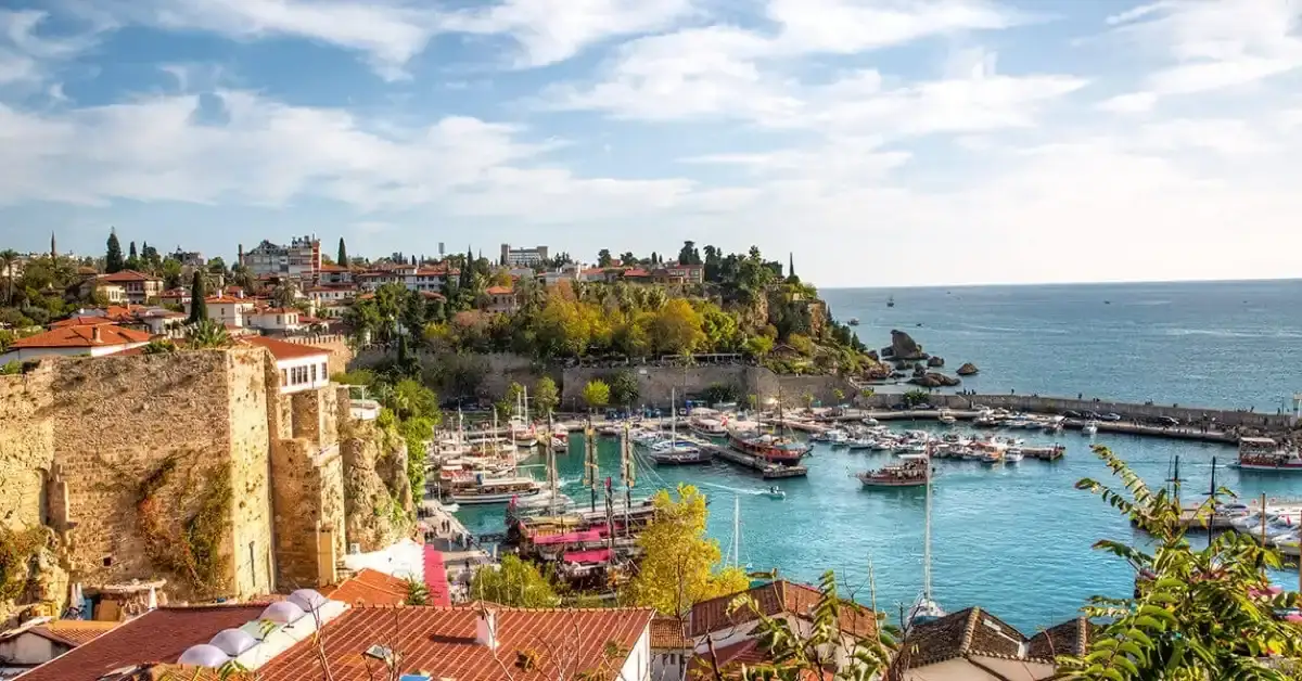 TÜİK verileri açıklandı: İkinci çeyrekte turizm geliri 15,9 milyar dolar