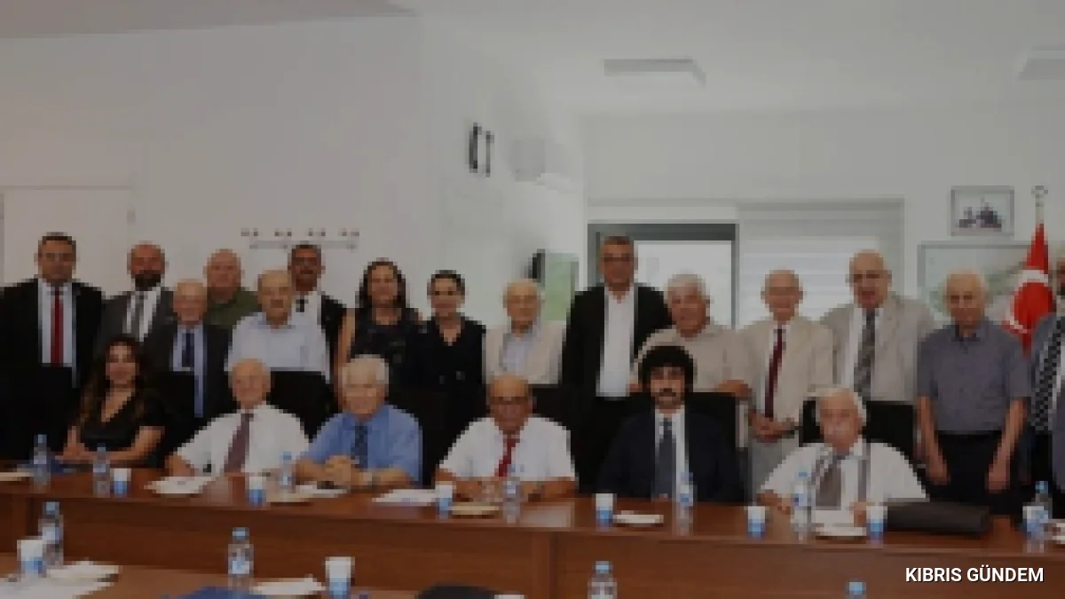 Beşparmak Düşünce Grubu Cumhurbaşkanı Erhürman ile bir araya geldi