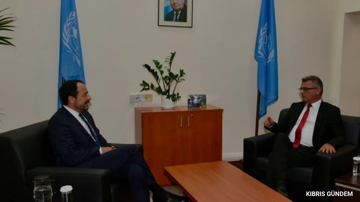 Erhürman ve Hristodulidis Ara Bölgede Bir Araya Geliyor