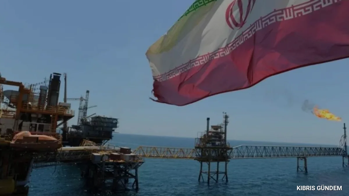İran Merkez Bankası Başkanı Himmeti Petrol İhracatının Durduğunu Açıkladı