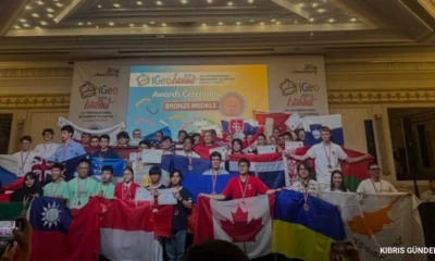 İstanbuldaki Uluslararası Coğrafya Olimpiyatında Rum Bayrağı Krizi