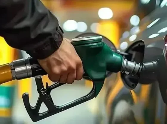 Petrol düştü, motorine büyük indirim yolda