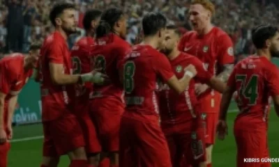 Amed Sportif Faaliyetler sahasında Başakşehir'i 5 golle geçti