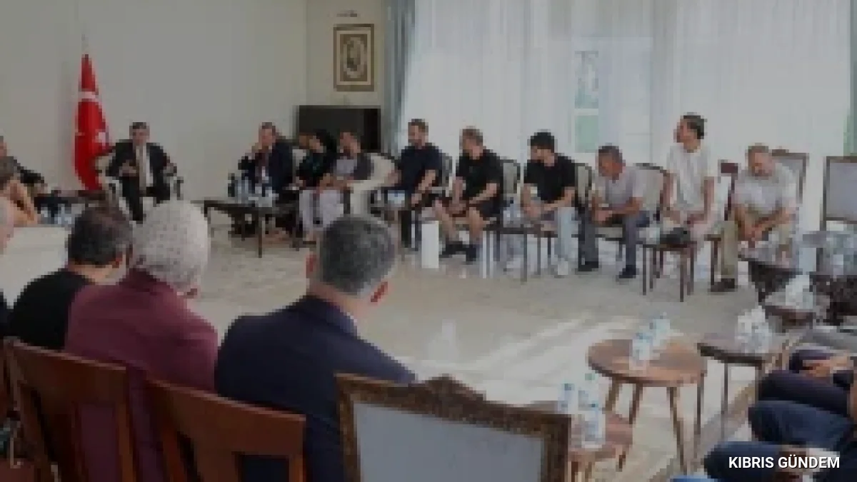Cevdet Yılmaz Girne açıklarındaki deniz faciası mağdurlarıyla buluştu