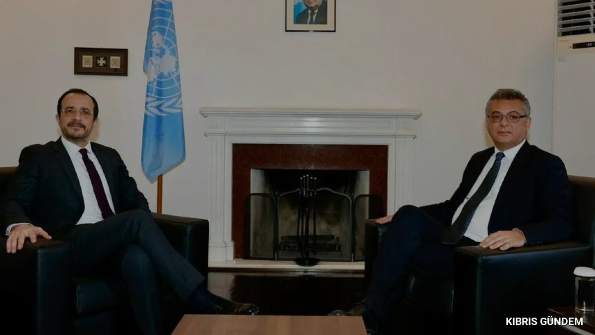 Erhürman ve Hristodulidis Yarın Ara Bölgede Bir Araya Gelecek