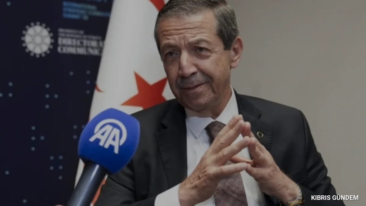 Ertuğruloğlu'ndan Erhürman'a BM ve Kıbrıs Siyaseti Eleştirisi