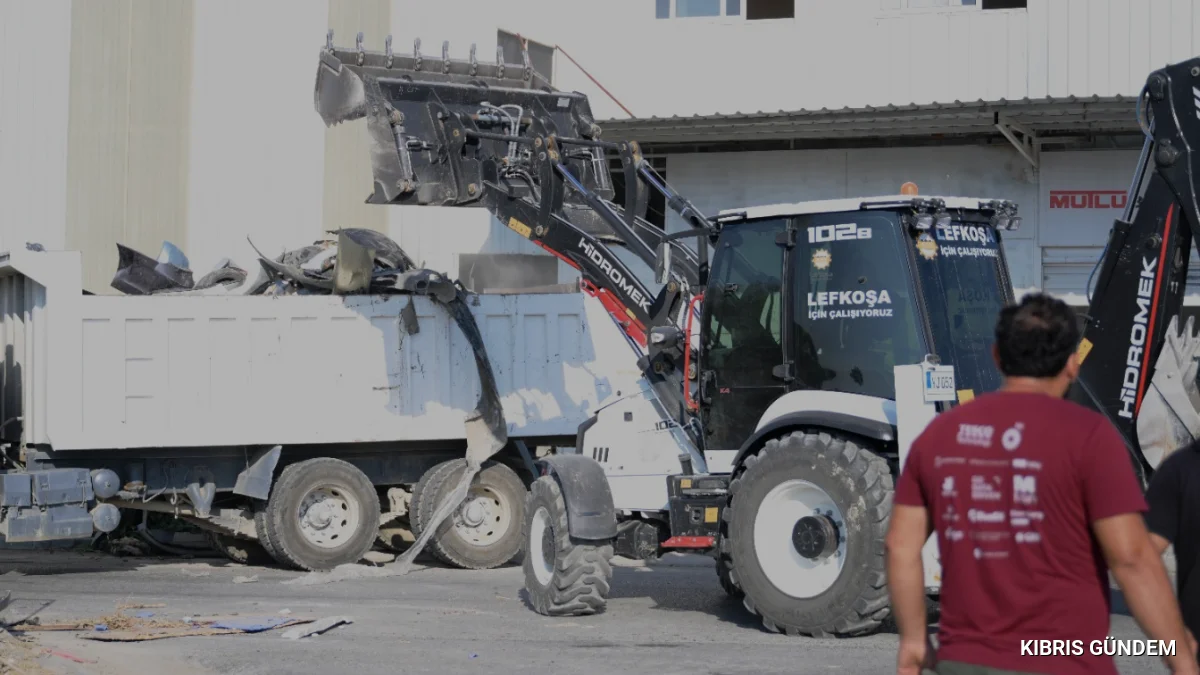 Lefkoşa Organize Sanayi Bölgesinde Temizlik Operasyonu Bir Yılını Doldurdu