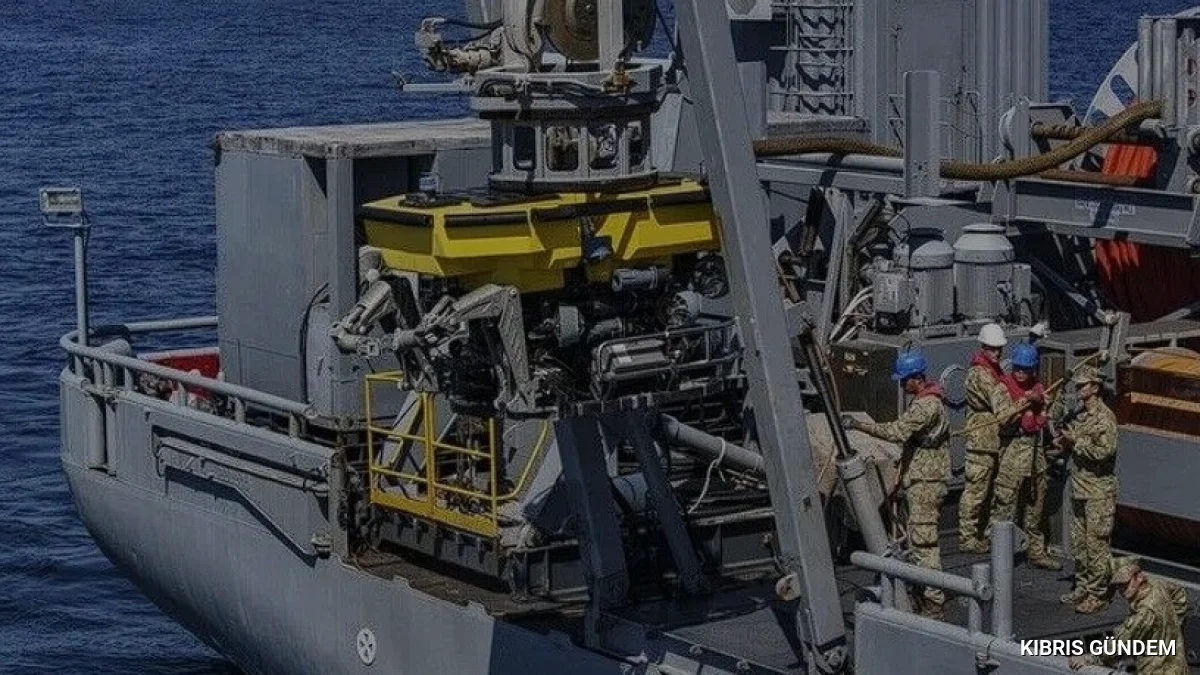 Silivri açıklarında batan geminin mürettebatı için arama çalışmaları sürüyor