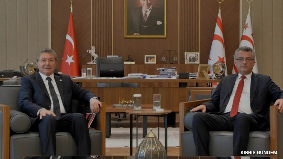 Ünal Üstelden Erhürman ve Karma Oy Düzenlemesine Sert Tepki
